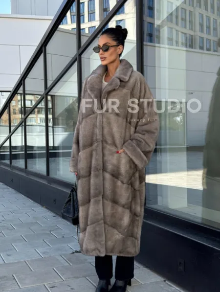 Шуба из меха норки в стиле «Oversize» - цвет сильвер - фото 12