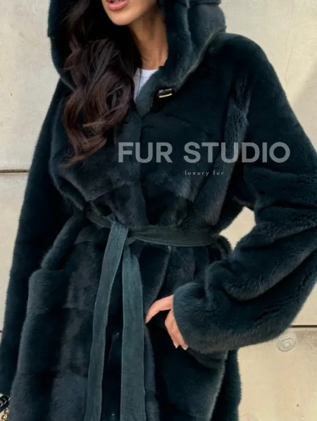 Шуба из аукционной норки NAFA с капюшоном - фото 2