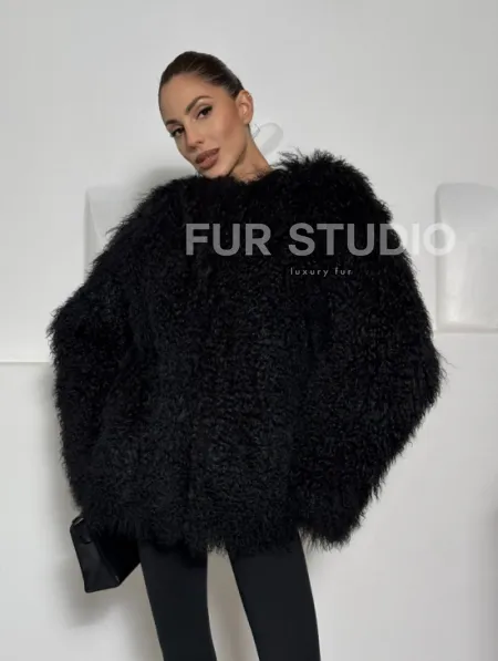 Черная шуба из меха ламы воротник шанель - фото 5