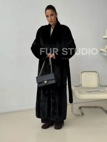 Длинная черная норковая шуба - фото 6