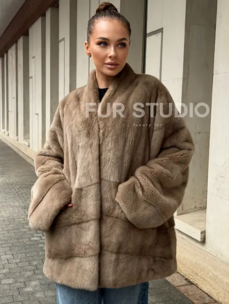 Норковый полушубок пастель V-образный воротник - фото 6