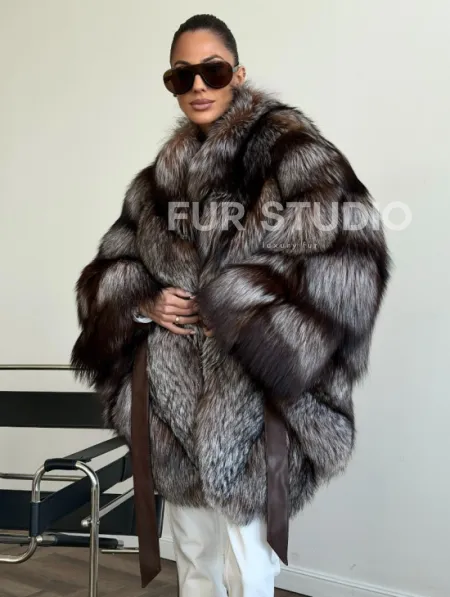 Шуба из лисы - летучая мышь - фото 0