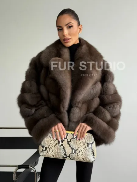 Шуба из куницы с английским воротником - фото 6