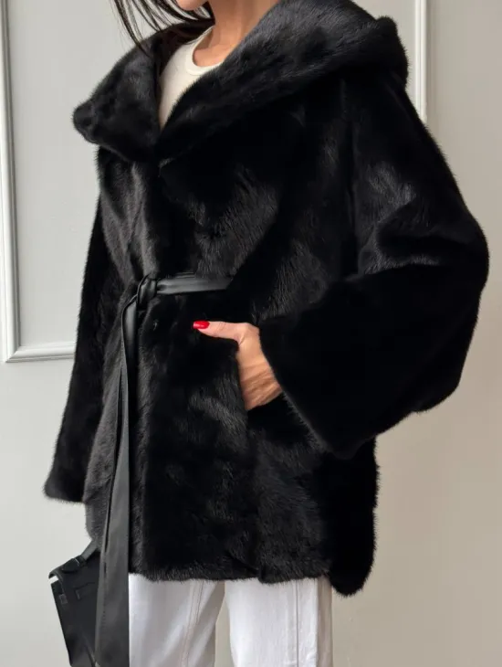 Летучая мышь шуба из меха норки Black с капюшоном - паркет - фото 1