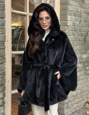 Меховое пончо из скандинавской норки с капюшоном - черный изумруд - фото 6
