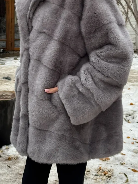 Полушубок норковый с капюшоном - фото 2