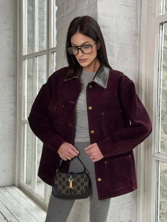 Куртка в «рабочем стиле» из замши Burgundy с отложным воротником, весна-лето 2025 - фото 9