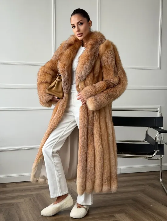 Длинная шуба из меха лисы Vintage gold с шалевым воротником - фото 8