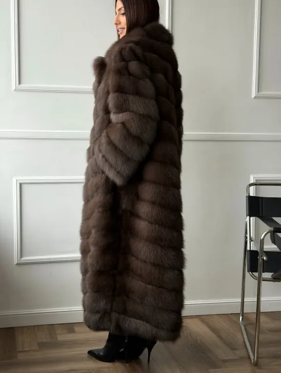 Длинная шуба из меха куницы Exclusive fur - фото 4