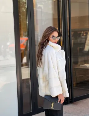 Белая короткая норковая шуба - фото 6