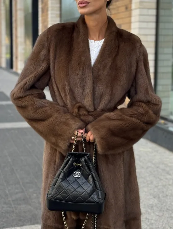 Длинное норковое пальто - шуба в цвете соболь - фото 3