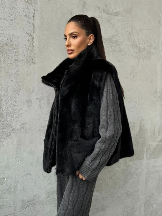 Черная норковая жилетка - фото 8