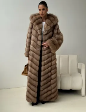 Длинная шуба из меха куницы с капюшоном - фото 5