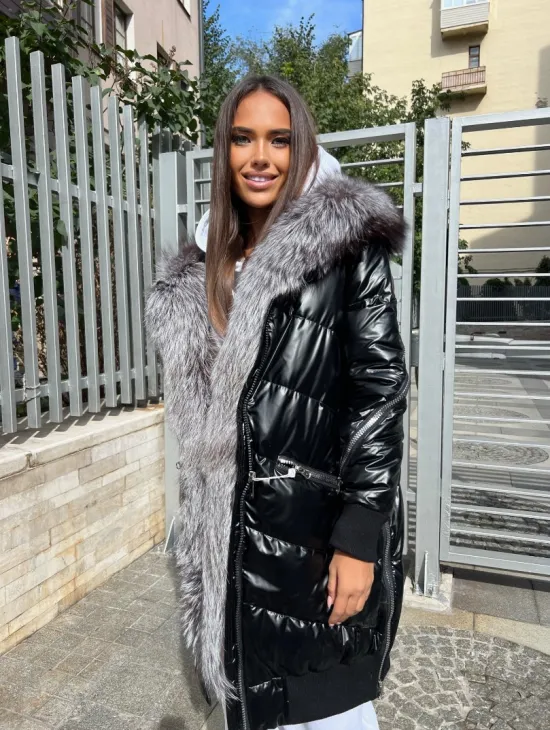 Пуховое пальто с меховым капюшоном из чернобурой лисы - фото 2