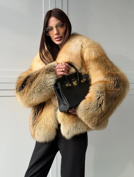 Короткая шубка из лисы Premium Golden Fox - фото 9