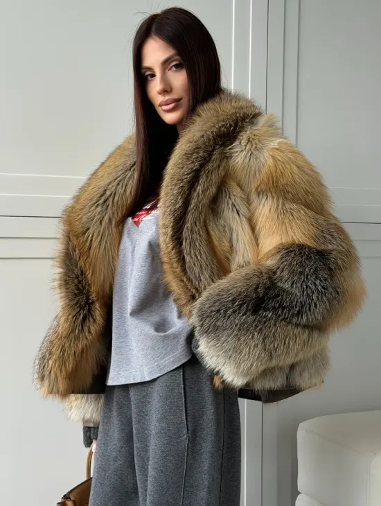 Женская шуба из лисьего меха Golden Edged Fox - фото 6