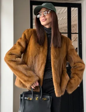 Меховой жакет из золотой норки - фото 14