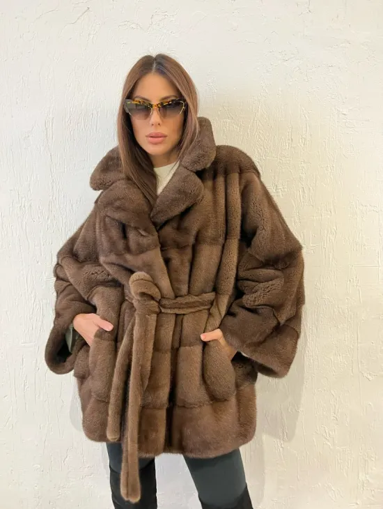 Пончо - шуба из плюшевой североамериканской норки цвет соболь - фото 0