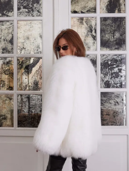 Шуба из меха лисы - цвет белый - фото 1